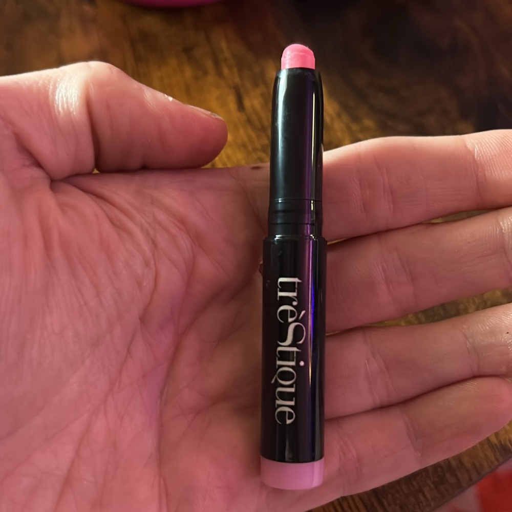 treStiQue Pink Lip Balm & Gloss Stick